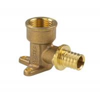 Угол настенный с креплением VALTEC 16-1/2" ВР для труб из сшитого полиэтилена аксиальный