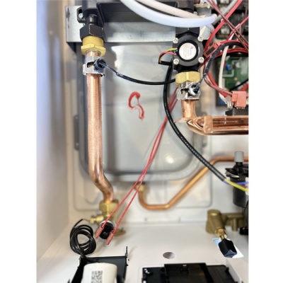 Электрический котёл отопления MIDEA MEB 5-12 VOLTA